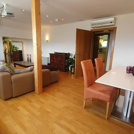 Lakeside Hills Apartment, * Krumpendorf
